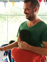 La testimonianza di Davide, educatore espatriato tra i disabili della Cambogia