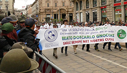 L'adunata degli alpini a Udine ricorderà il cappellano don Carlo