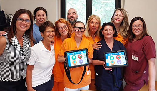 TORINO, TABLET CONTRO LE BARRIERE DELLA COMUNICAZIONE