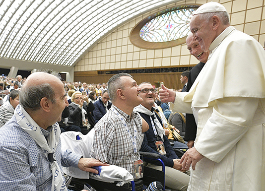 LA DOLCE TENEREZZA DI PAPA FRANCESCO PER I PIU' FRAGILI: ECCO I RICORDI PIU' BELLI DEGLI INCONTRI CON LA FONDAZIONE